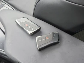 Lexus UX * UX 250H * CARFAX *  | Mobile.bg    8