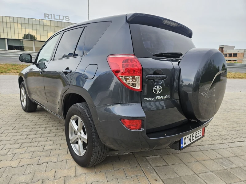 Toyota Rav4 2.0i AUTOMATIC swiss edition , снимка 2 - Автомобили и джипове - 47348780