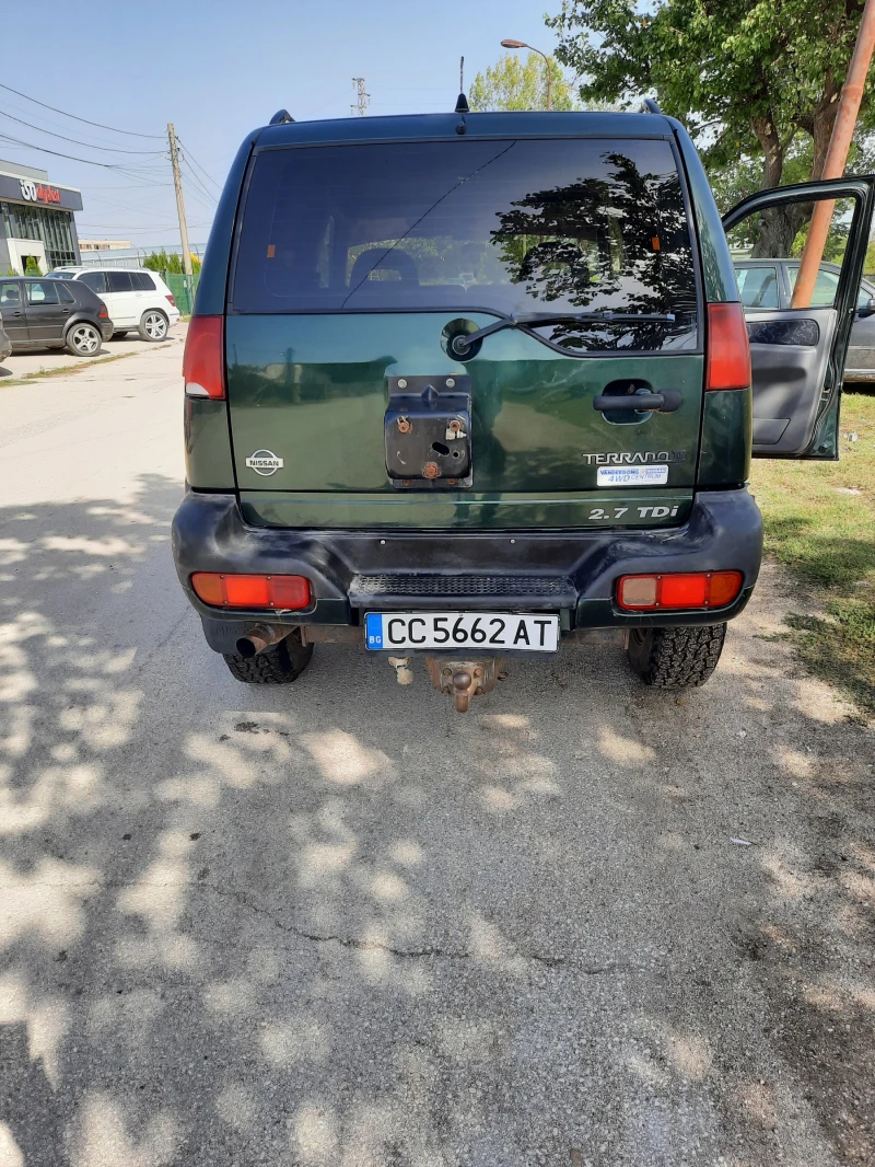 Nissan Terrano, снимка 5 - Автомобили и джипове - 47576192