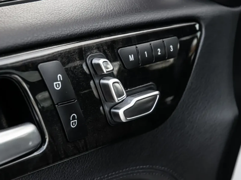 Mercedes-Benz GLS 500 AMG PACK* 360 КАМЕРА* PANORAMA* HARMAN* ЩОРИ* KEYL, снимка 9 - Автомобили и джипове - 52454240