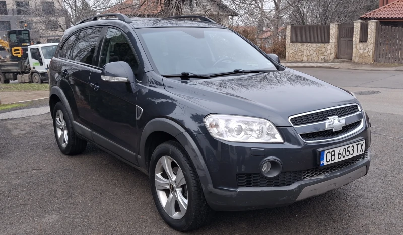 Chevrolet Captiva, снимка 8 - Автомобили и джипове - 53203864