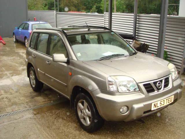 Nissan X-trail 2.5, снимка 3 - Автомобили и джипове - 46834437