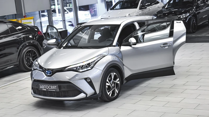 Toyota C-HR 2.0 Hybrid Club Automatic - 56900 лв. - 99672074 1
