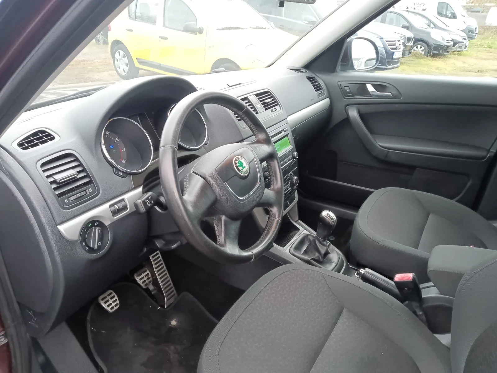 Skoda Yeti 1.2-БЕНЗИН-4ЦИЛИНДЪРА-КЛИМАТРОНИК-НОВ ВНОС-ЕВРО 5- - изображение 7