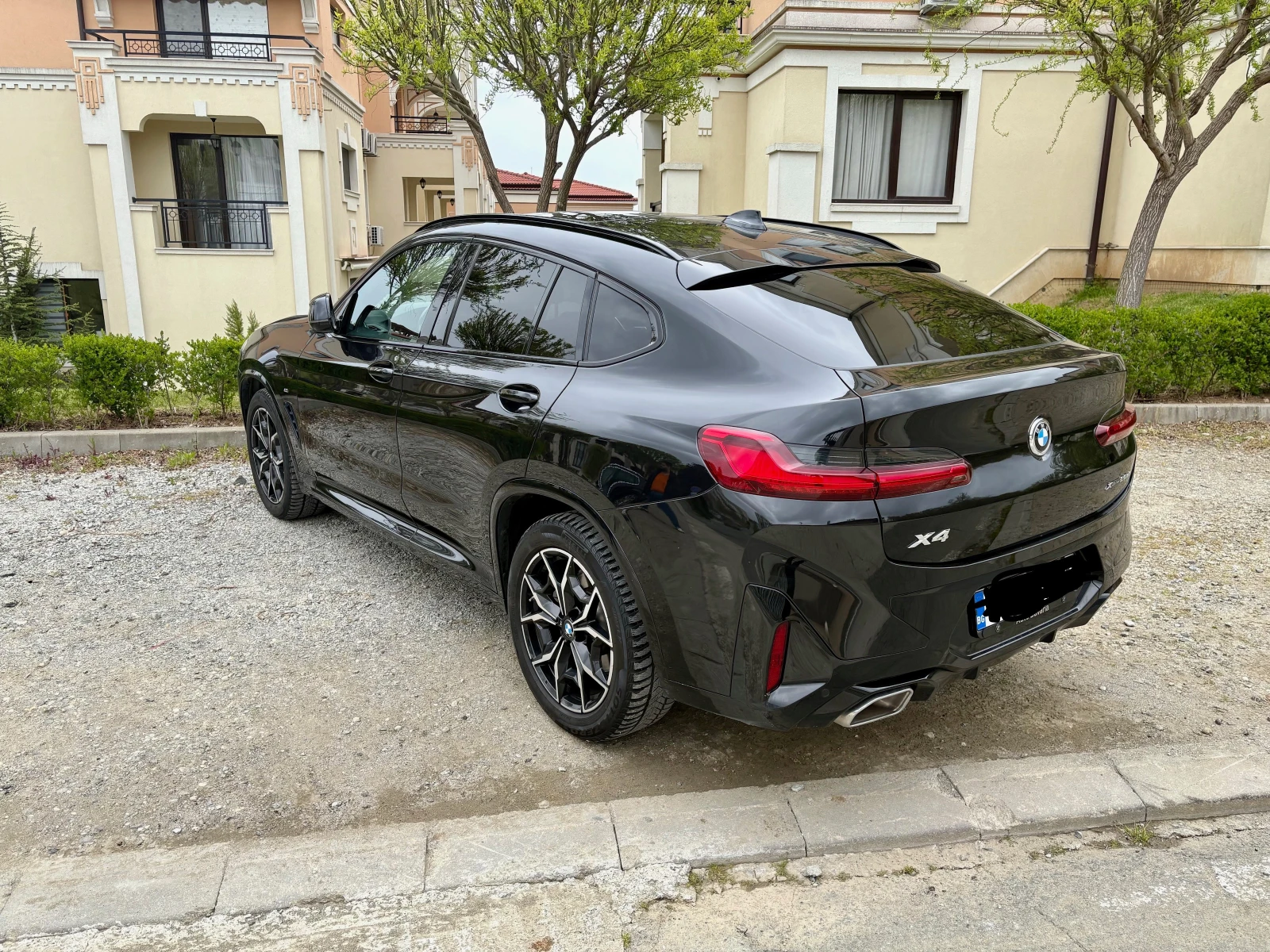 BMW X4 xDrive 20d - изображение 4