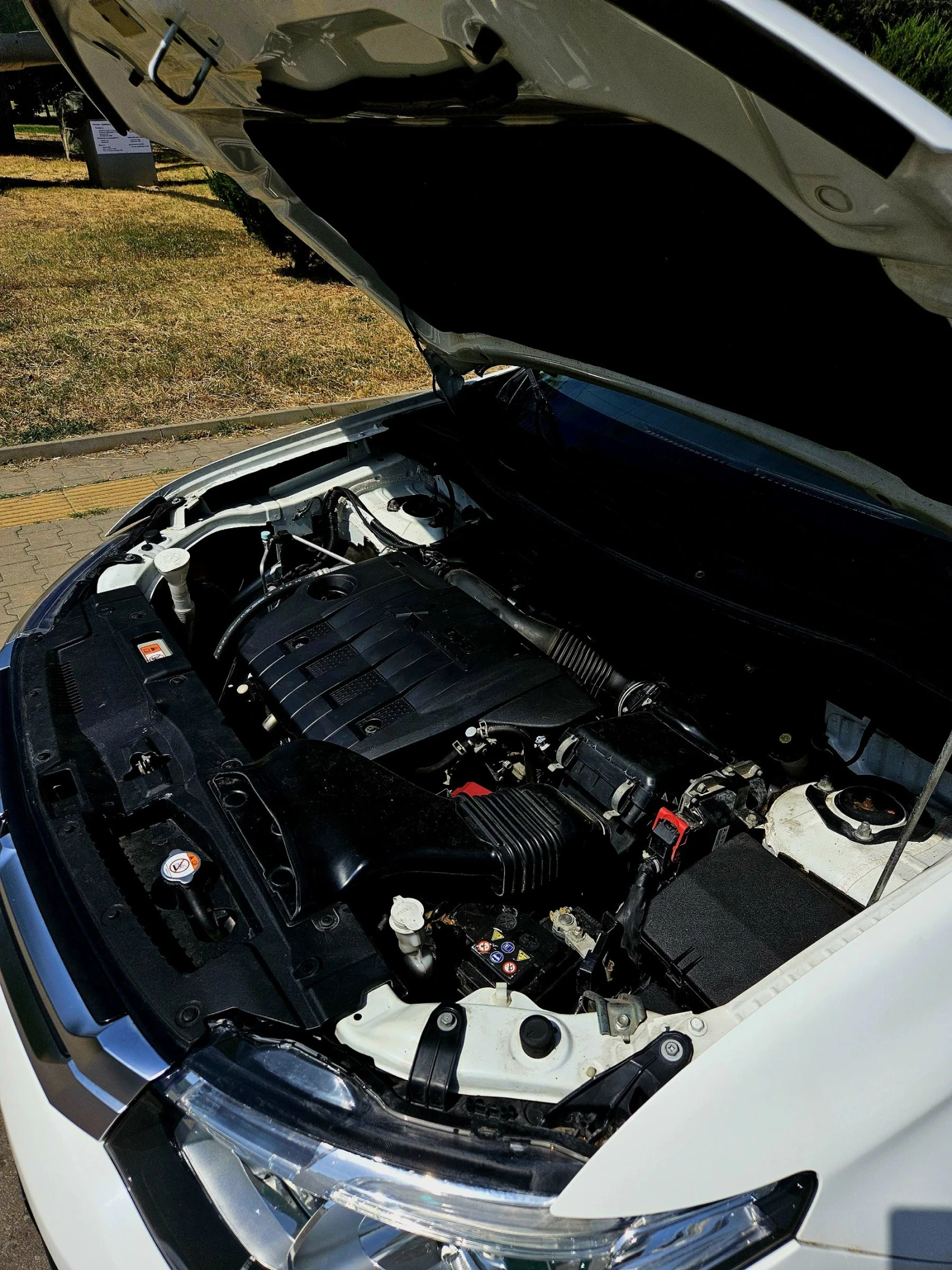 Mitsubishi Outlander 2.2 DI-D 4WD | Mobile.bg   12