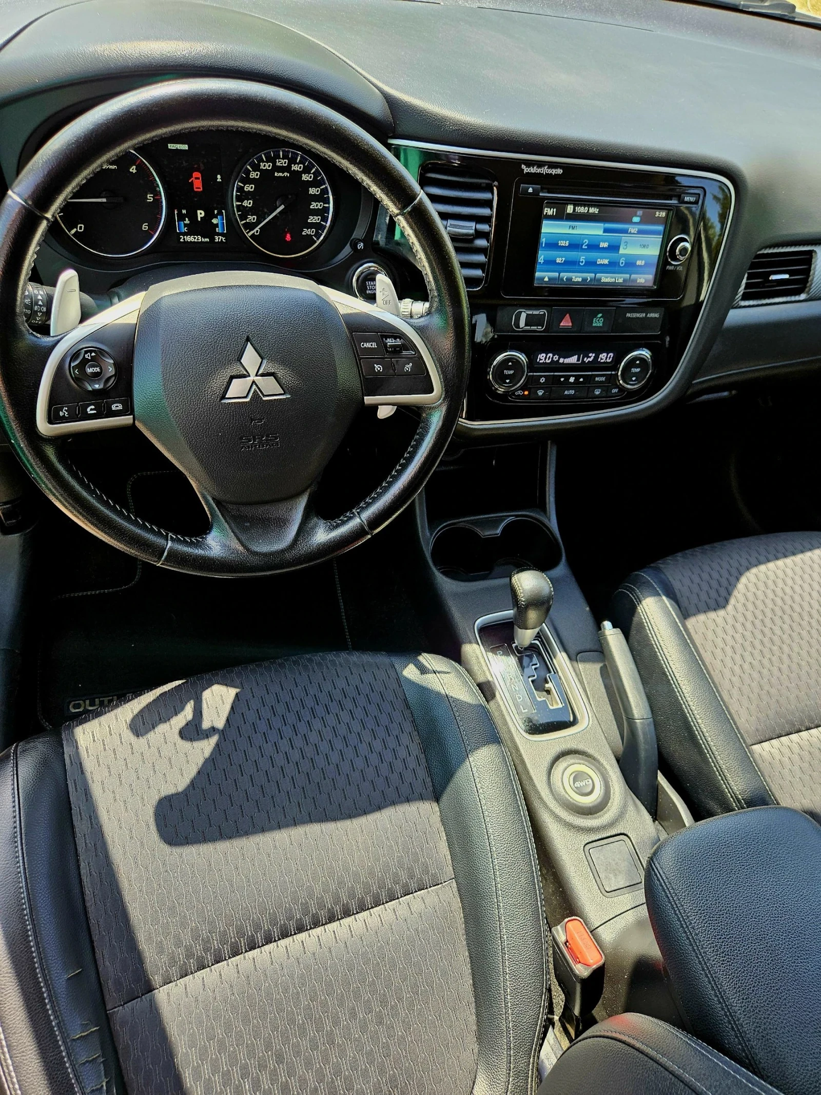 Mitsubishi Outlander 2.2 DI-D 4WD - изображение 10