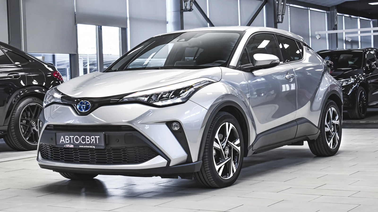 Toyota C-HR 2.0 Hybrid Club Automatic - изображение 4