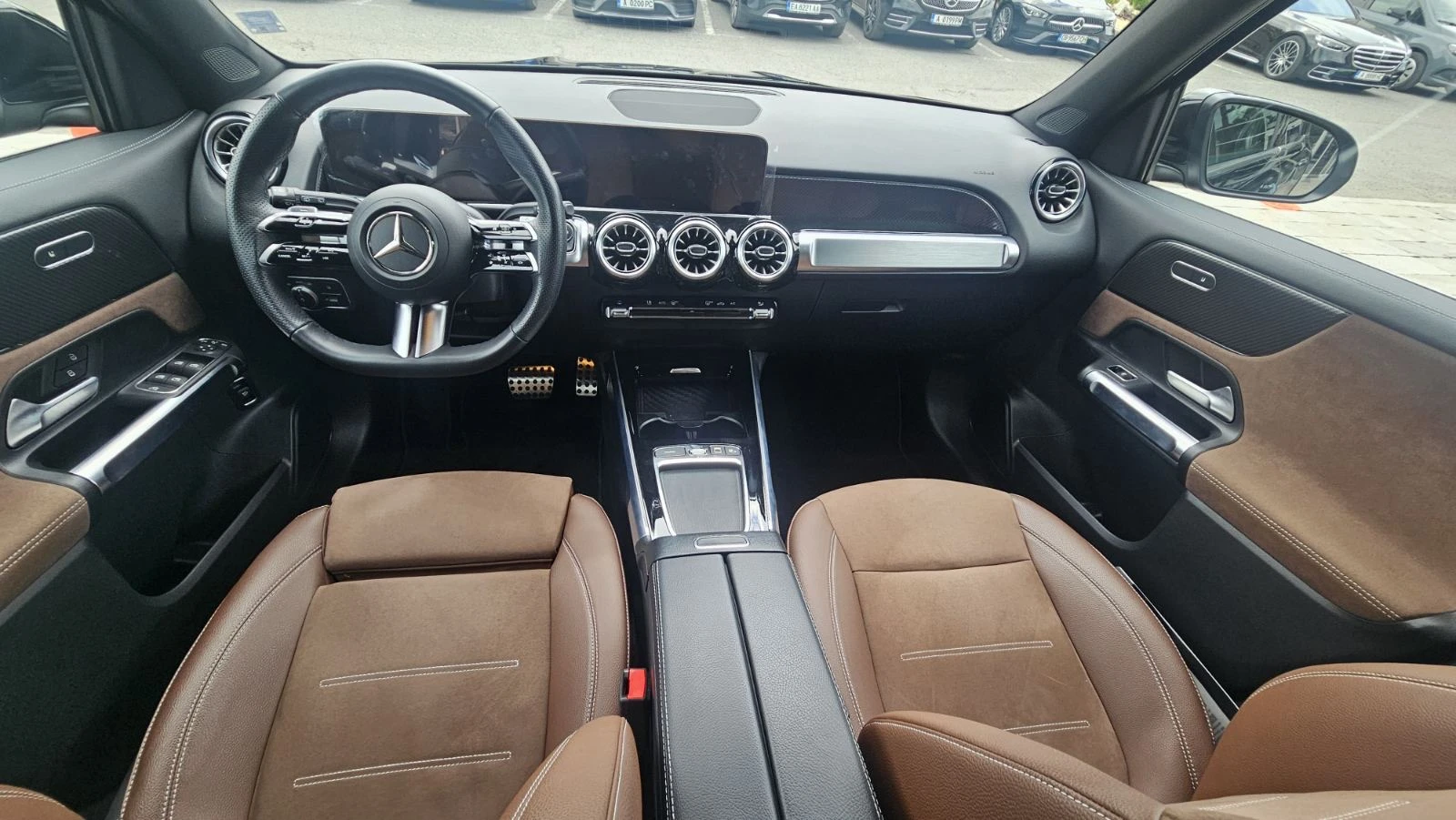 Mercedes-Benz GLB 220d 4MATIC 6+ 1, снимка 13 - Автомобили и джипове - 51400902