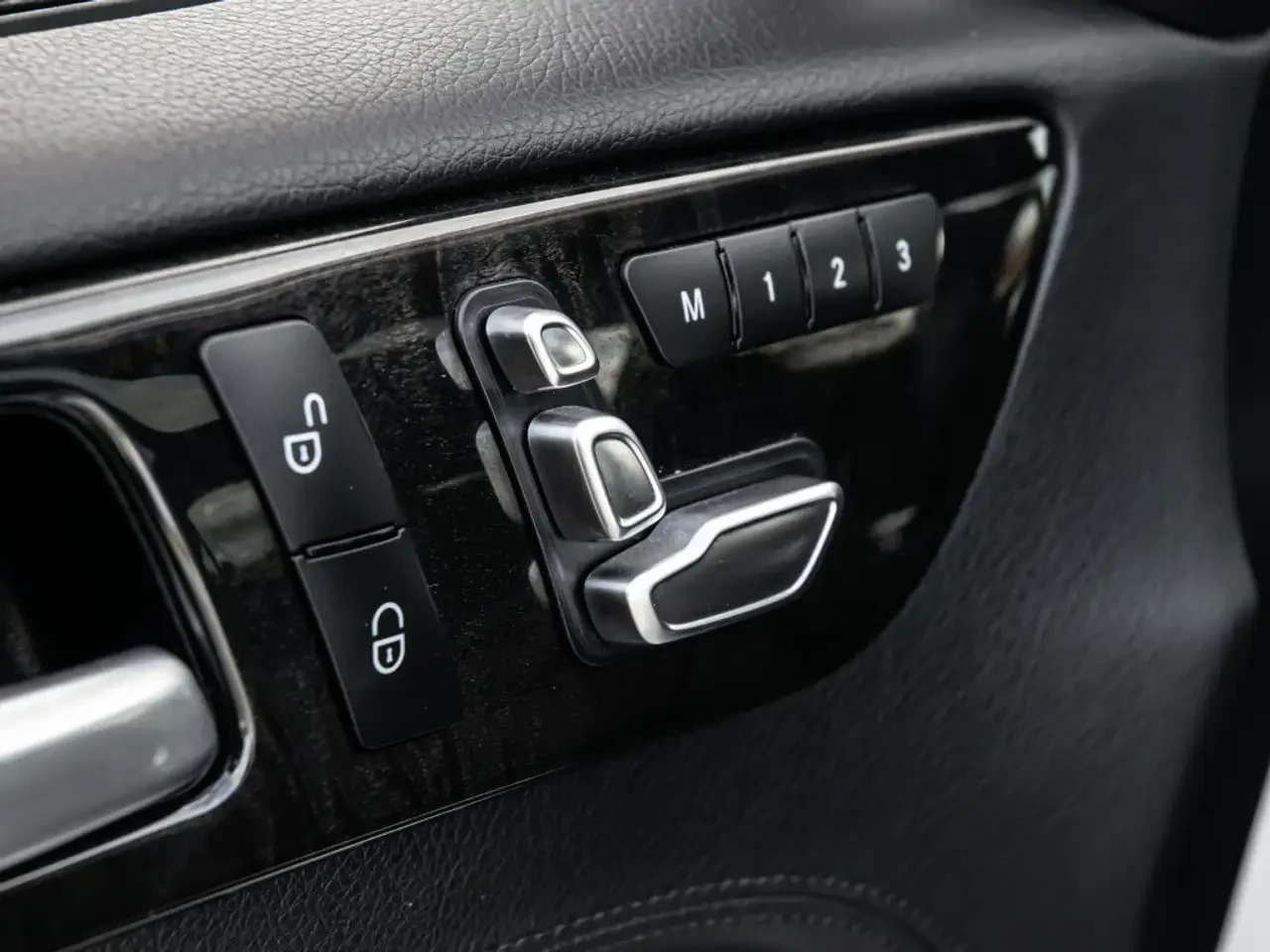 Mercedes-Benz GLS 500 AMG PACK* 360 КАМЕРА* PANORAMA* HARMAN* ЩОРИ* KEYL - изображение 9