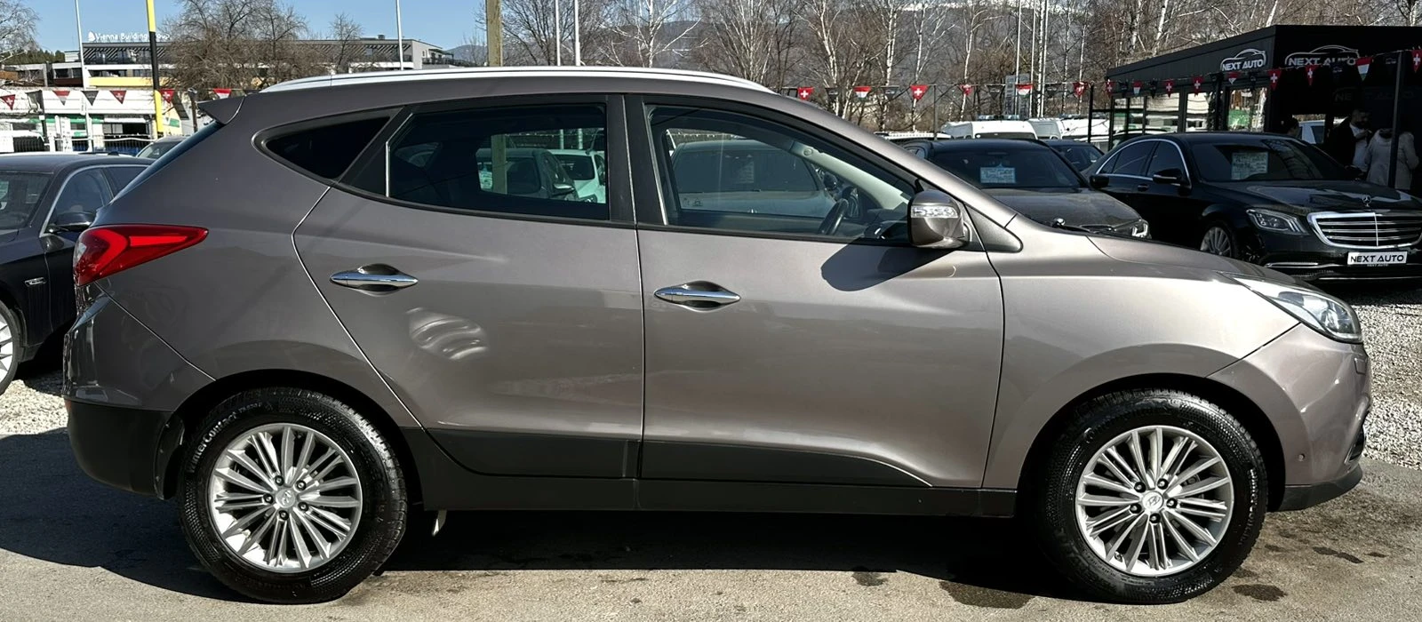 Hyundai IX35 2.0CRDI 184HP 4WD PANO CAMERA ПОДГРЕВ, снимка 4 - Автомобили и джипове - 53799672