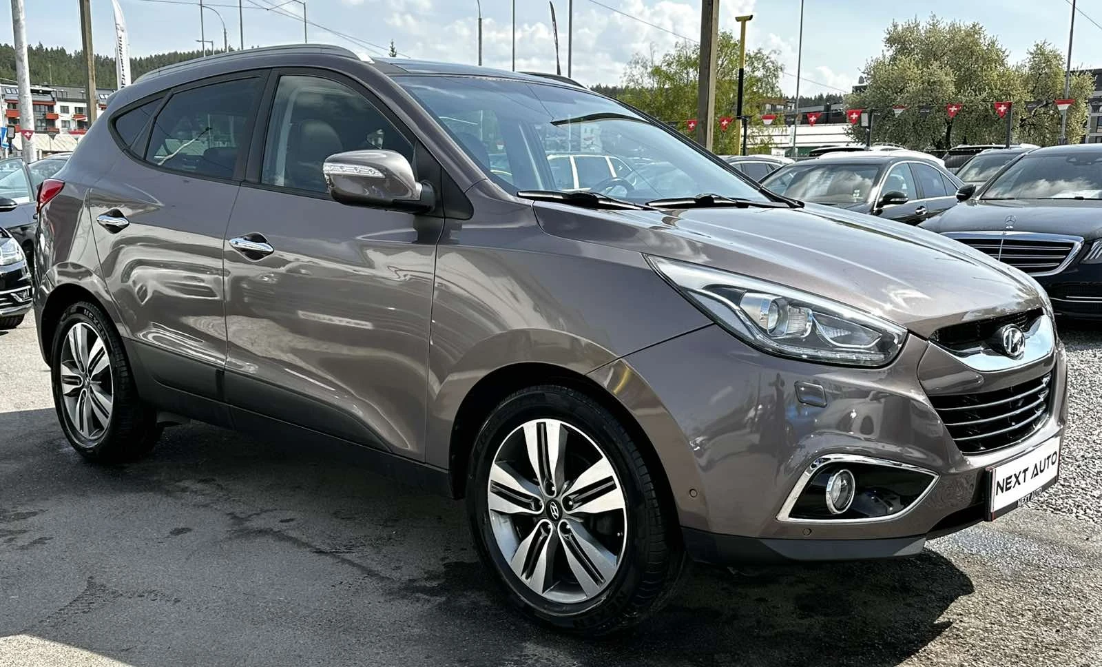 Hyundai IX35 2.0CRDI 184HP 4WD PANO CAMERA ПОДГРЕВ, снимка 3 - Автомобили и джипове - 53799672