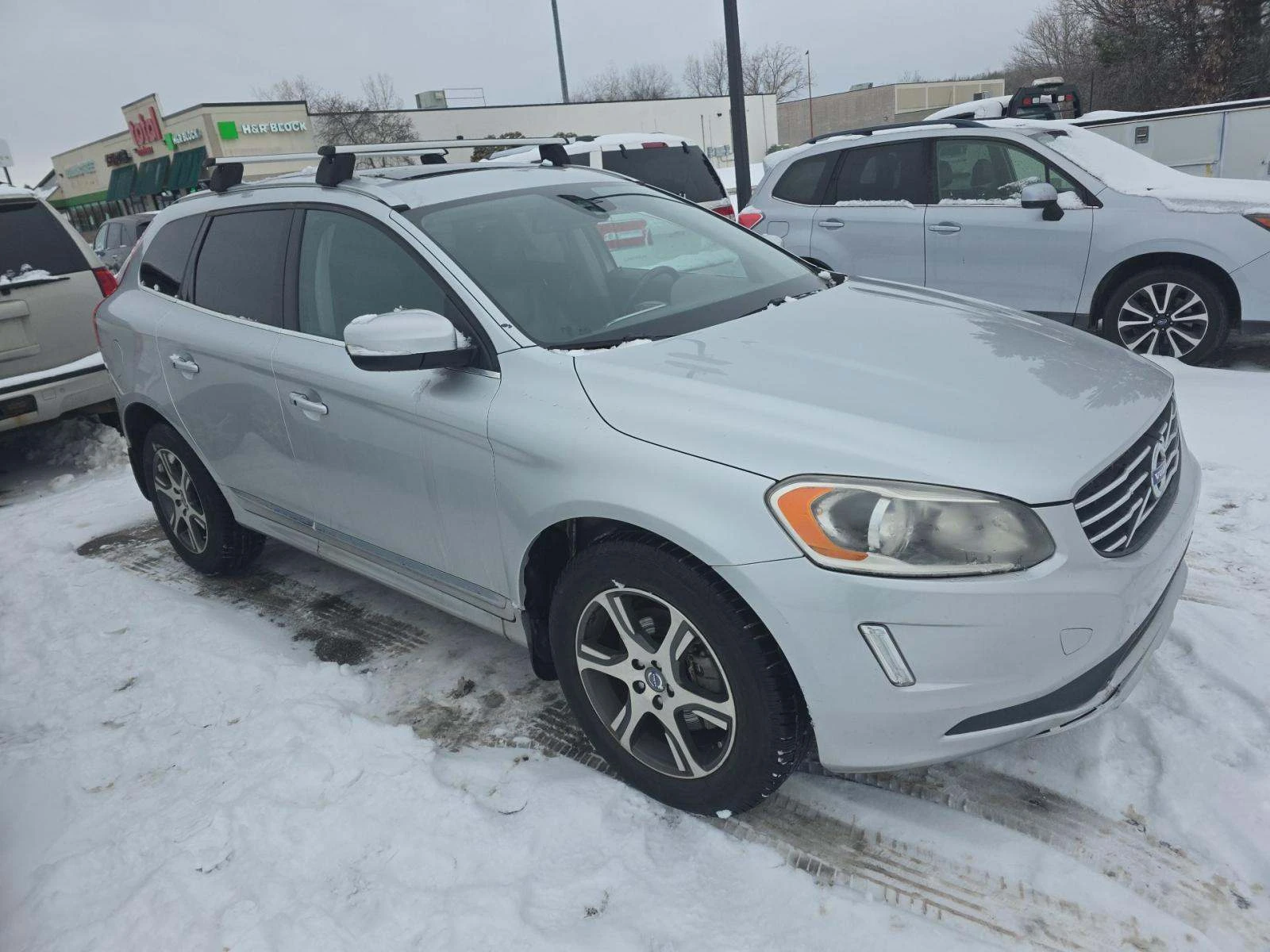 Volvo XC60 T6* ДИГИТАЛНО* ТАБЛО* ПОДГРЕВ* КАМЕРА* КЕЙЛЕС* , снимка 3 - Автомобили и джипове - 53802486