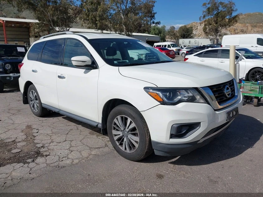 Nissan Pathfinder 3.5l S 2Wd