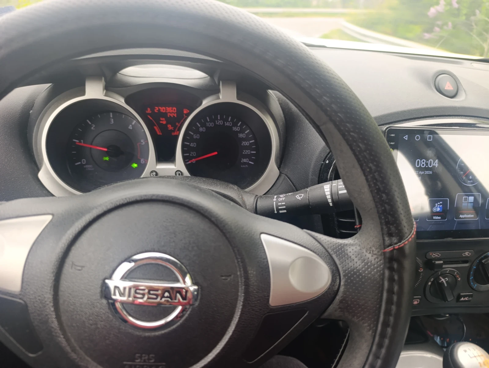 Nissan Juke, снимка 5 - Автомобили и джипове - 54279725