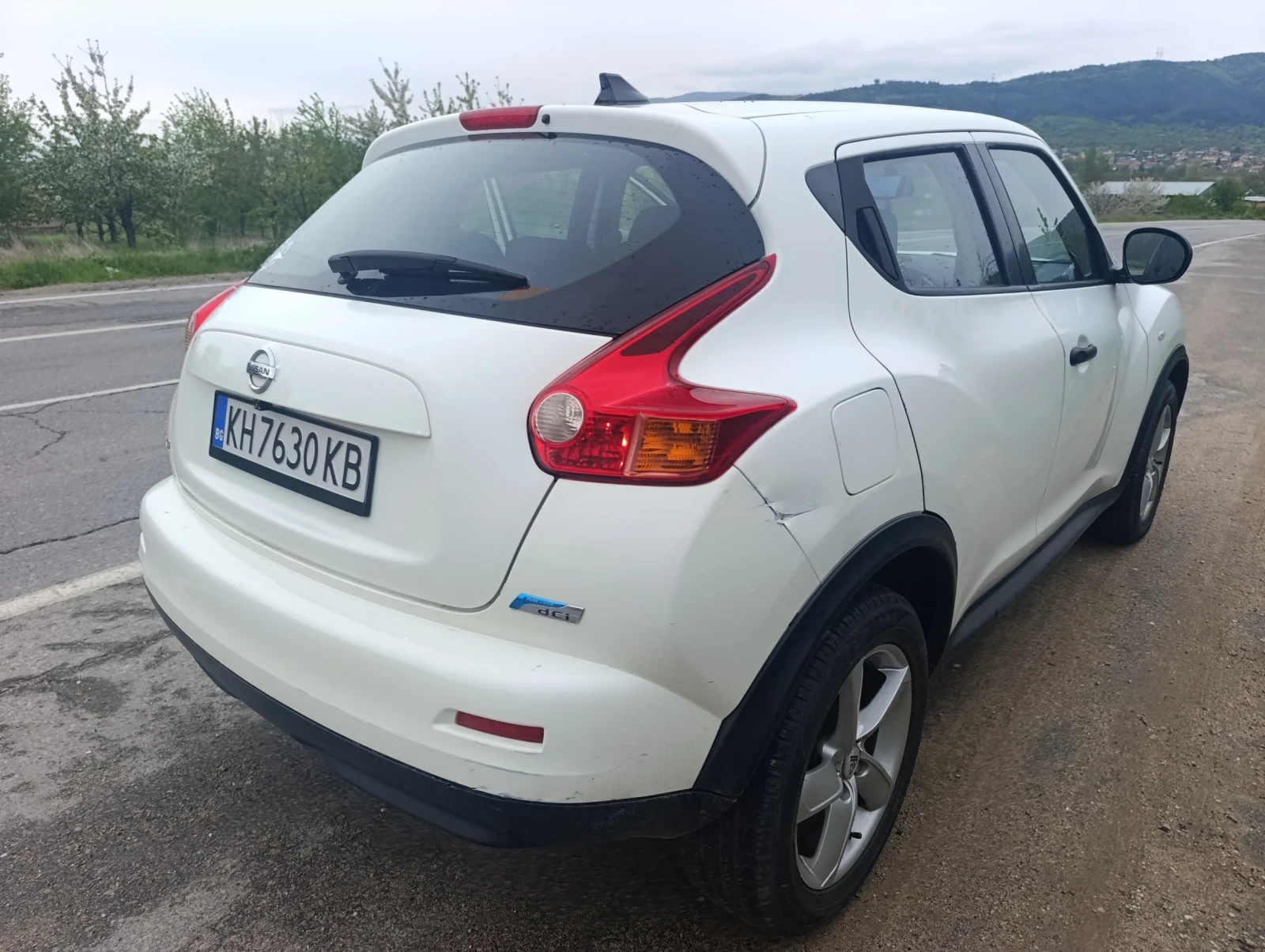 Nissan Juke, снимка 2 - Автомобили и джипове - 54279725