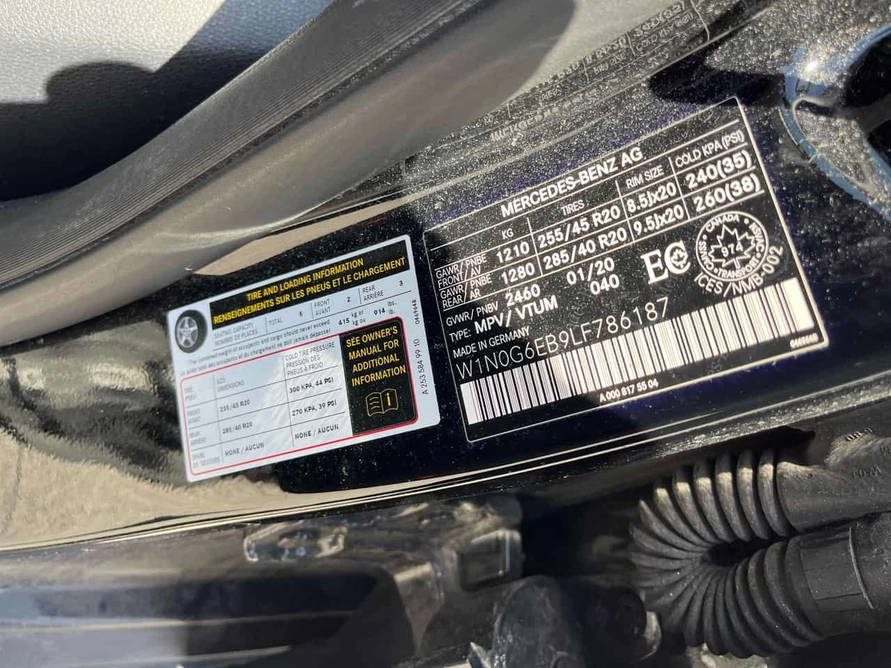 Mercedes-Benz GLC 43 AMG * 360 * PANO * BURMESTER * ПОДГРЕВ, снимка 17 - Автомобили и джипове - 54435595