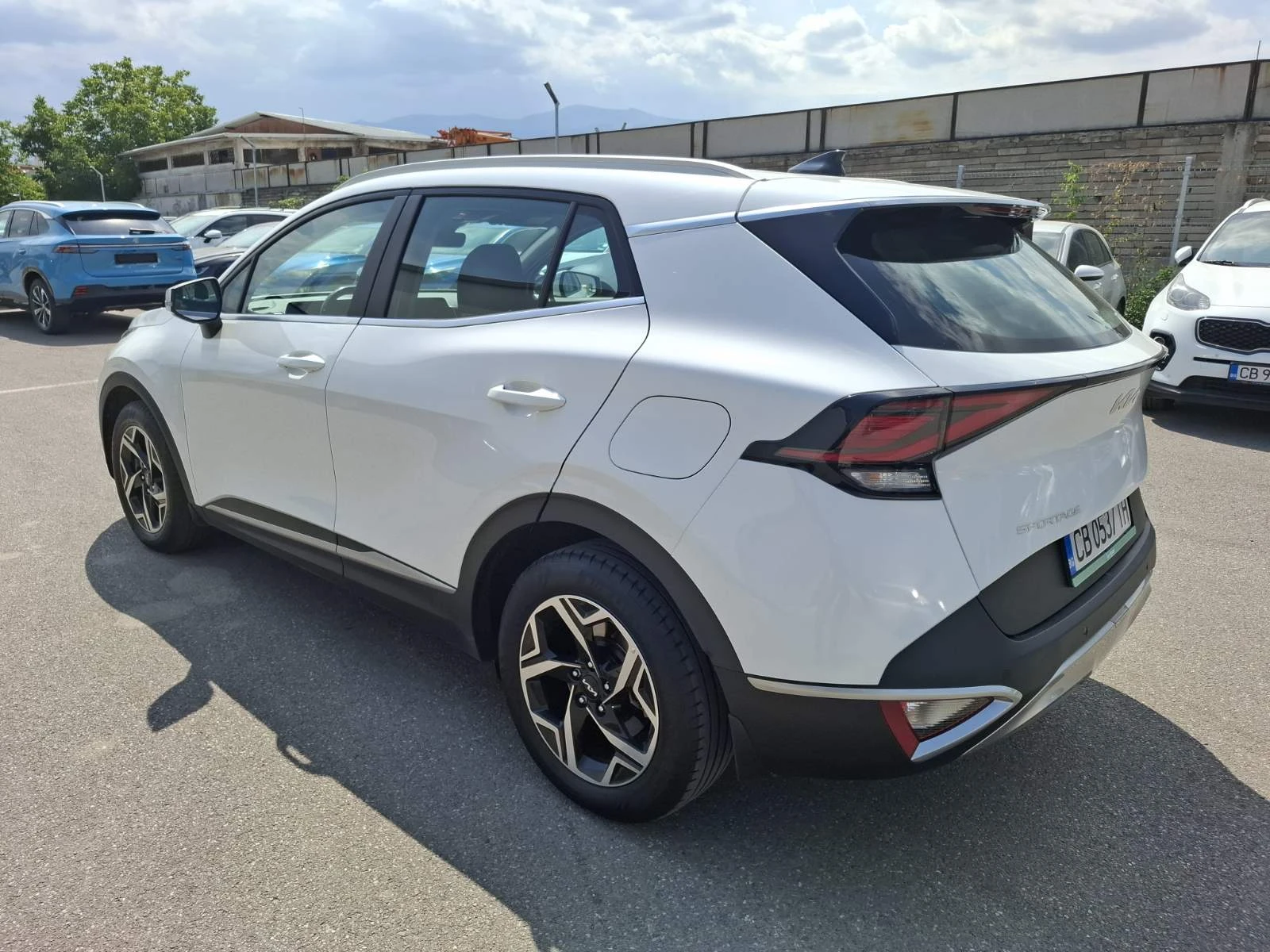Kia Sportage 1.6 crdi Comfort, снимка 6 - Автомобили и джипове - 55662455