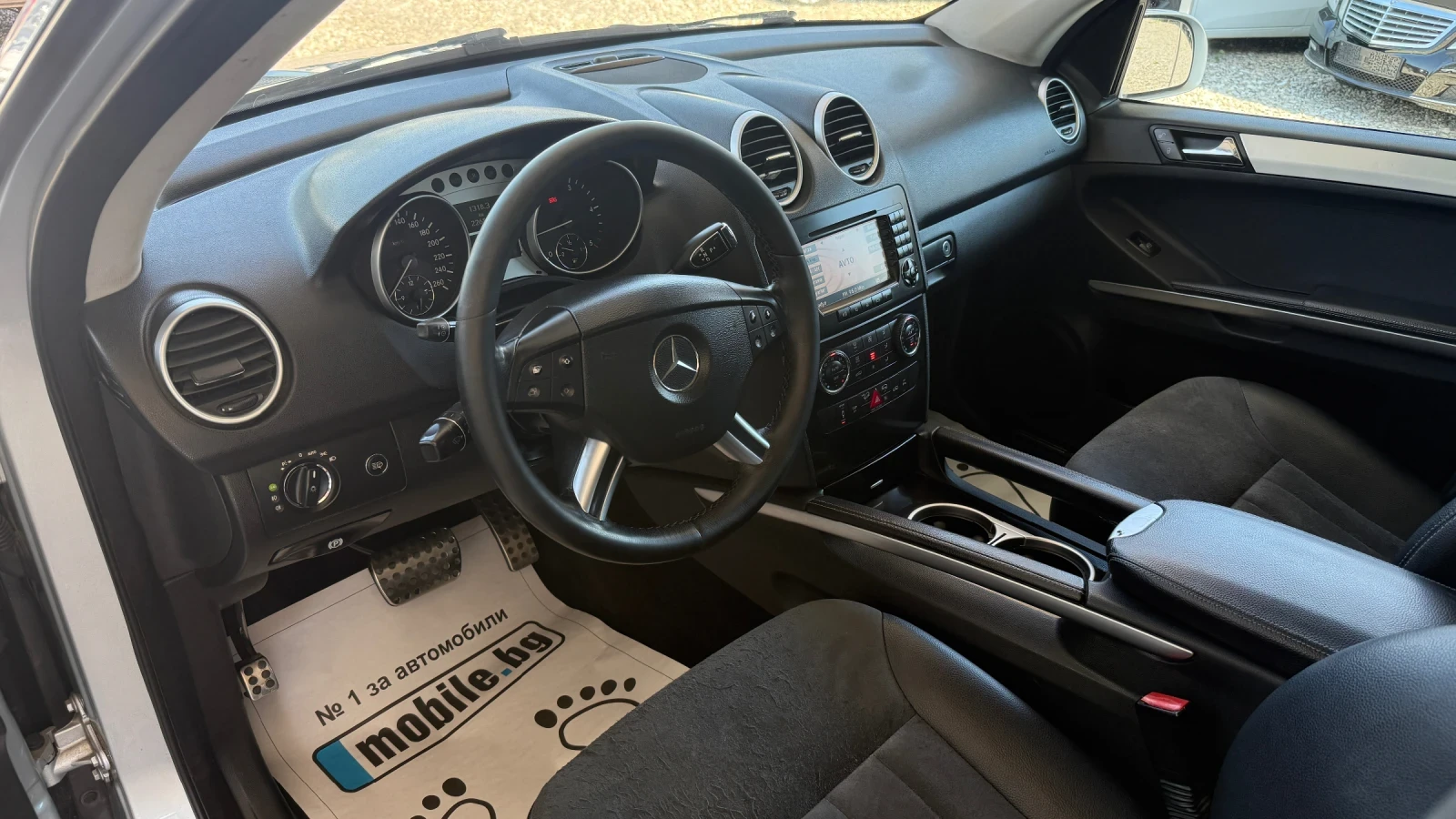 Mercedes-Benz ML 320 3.2 CDI 4 Matic, снимка 11 - Автомобили и джипове - 55665711