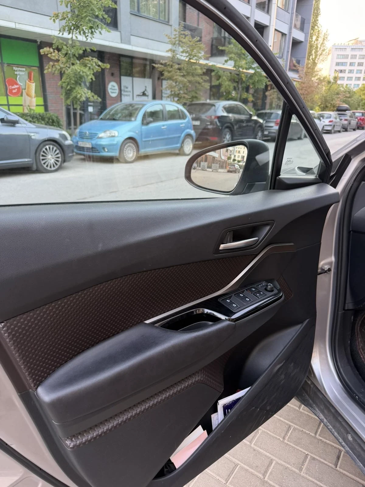 Toyota C-HR Classy JBL music, снимка 6 - Автомобили и джипове - 55889764