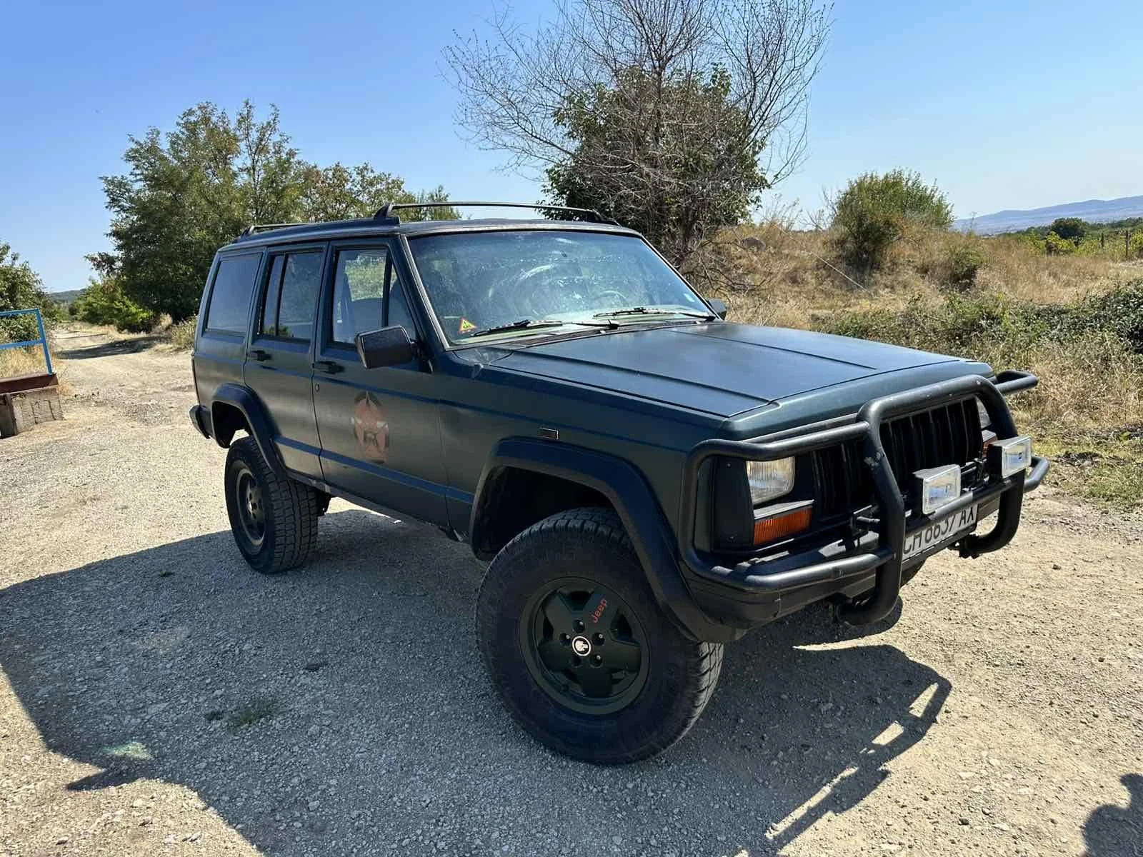 Jeep Cherokee, снимка 4 - Автомобили и джипове - 56193409