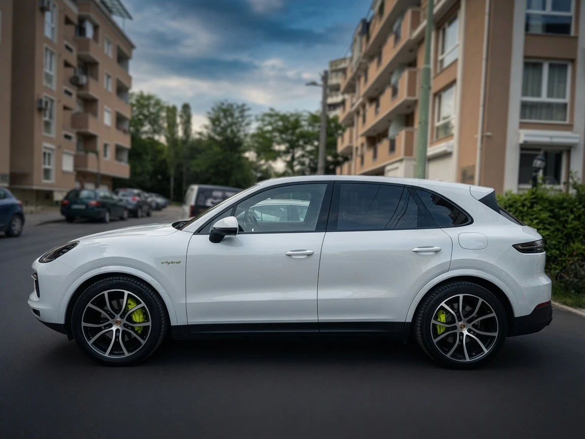 Porsche Cayenne Cayenne E-Hybrid PDLS+ Burmмасаж вент 360 PDCC PAS, снимка 2 - Автомобили и джипове - 56747080