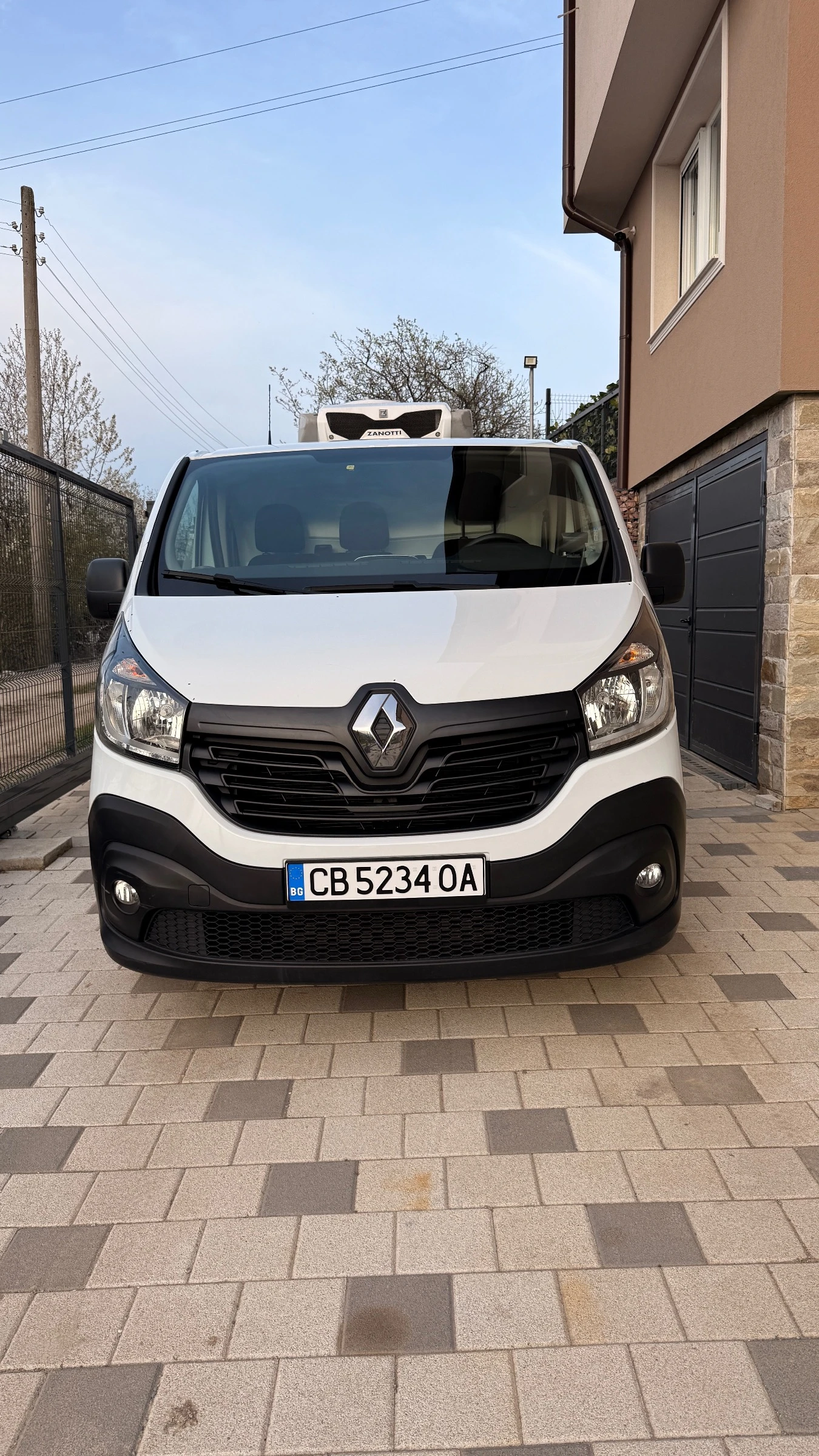 Renault Trafic FRIGO-145k./Euro 6, снимка 2 - Бусове и автобуси - 54183613