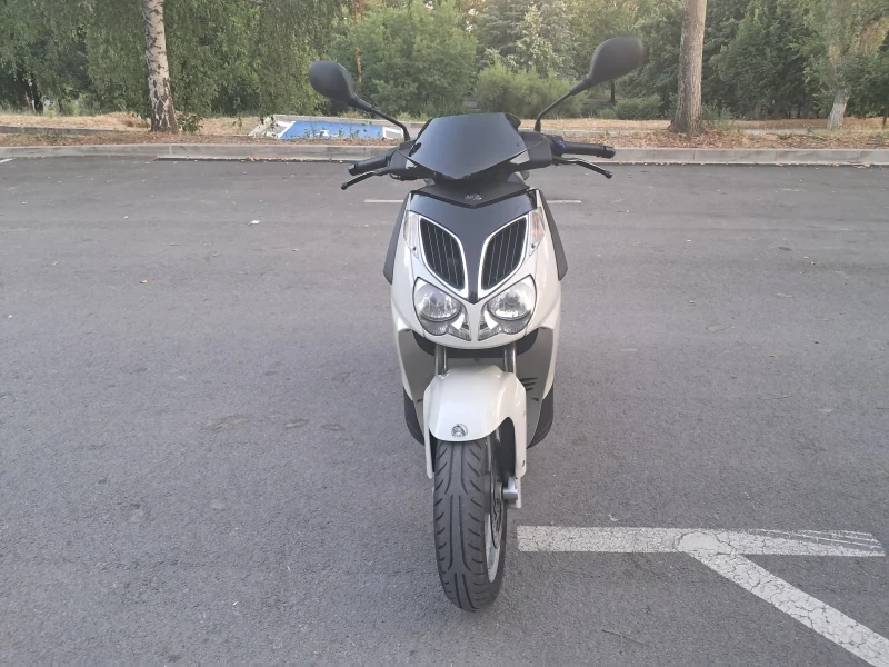 Aprilia 200 Sport City 200, снимка 2 - Мотоциклети и мототехника - 51957935