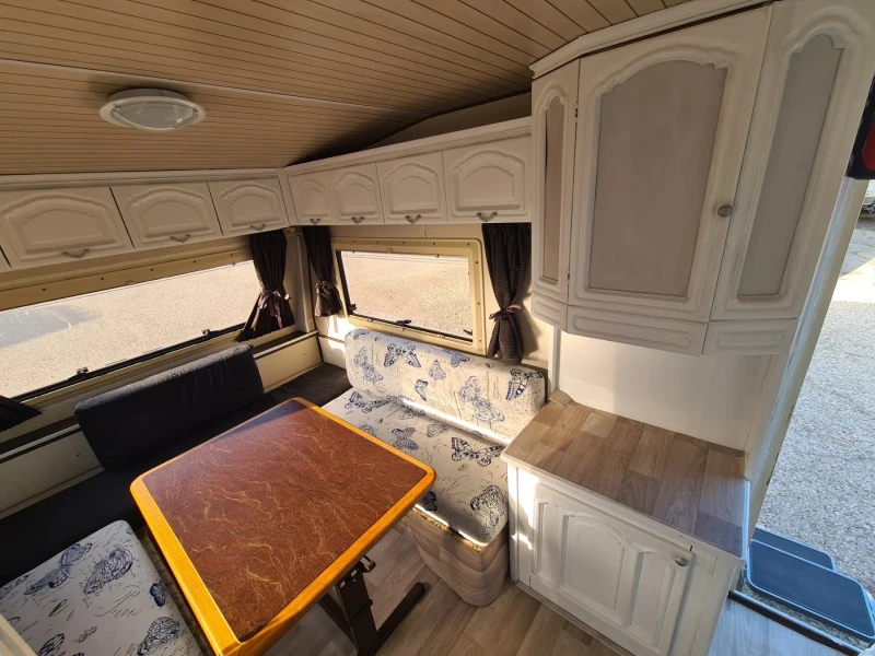 Каравана Hobby 400C, снимка 7 - Каравани и кемпери - 52512397