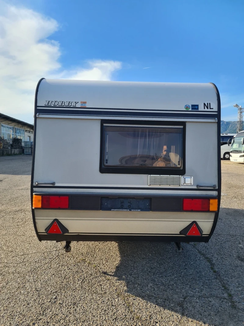 Каравана Hobby 400C, снимка 4 - Каравани и кемпери - 52512397