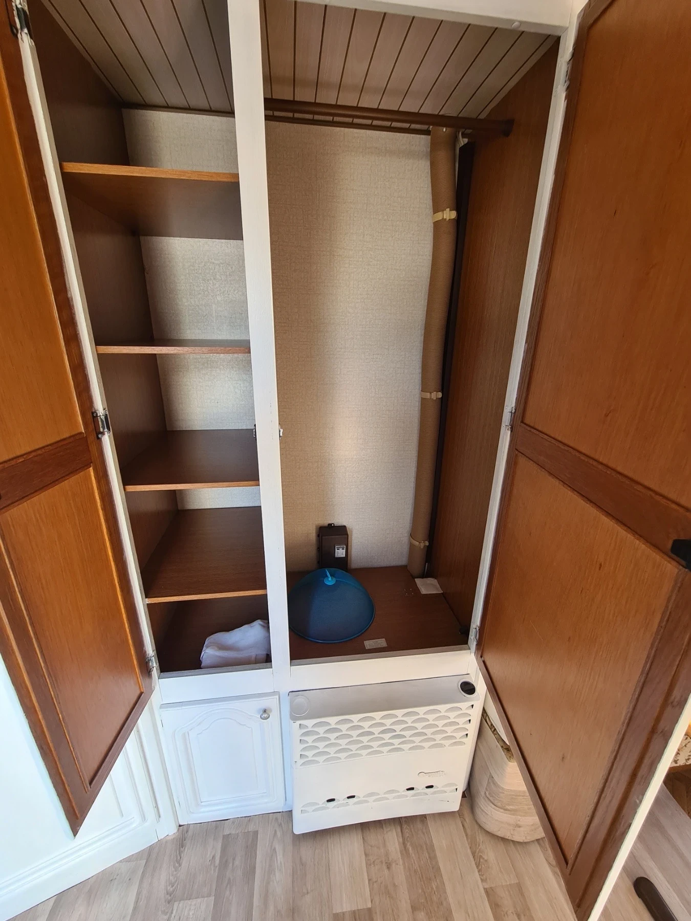  Hobby 400C | Mobile.bg   12