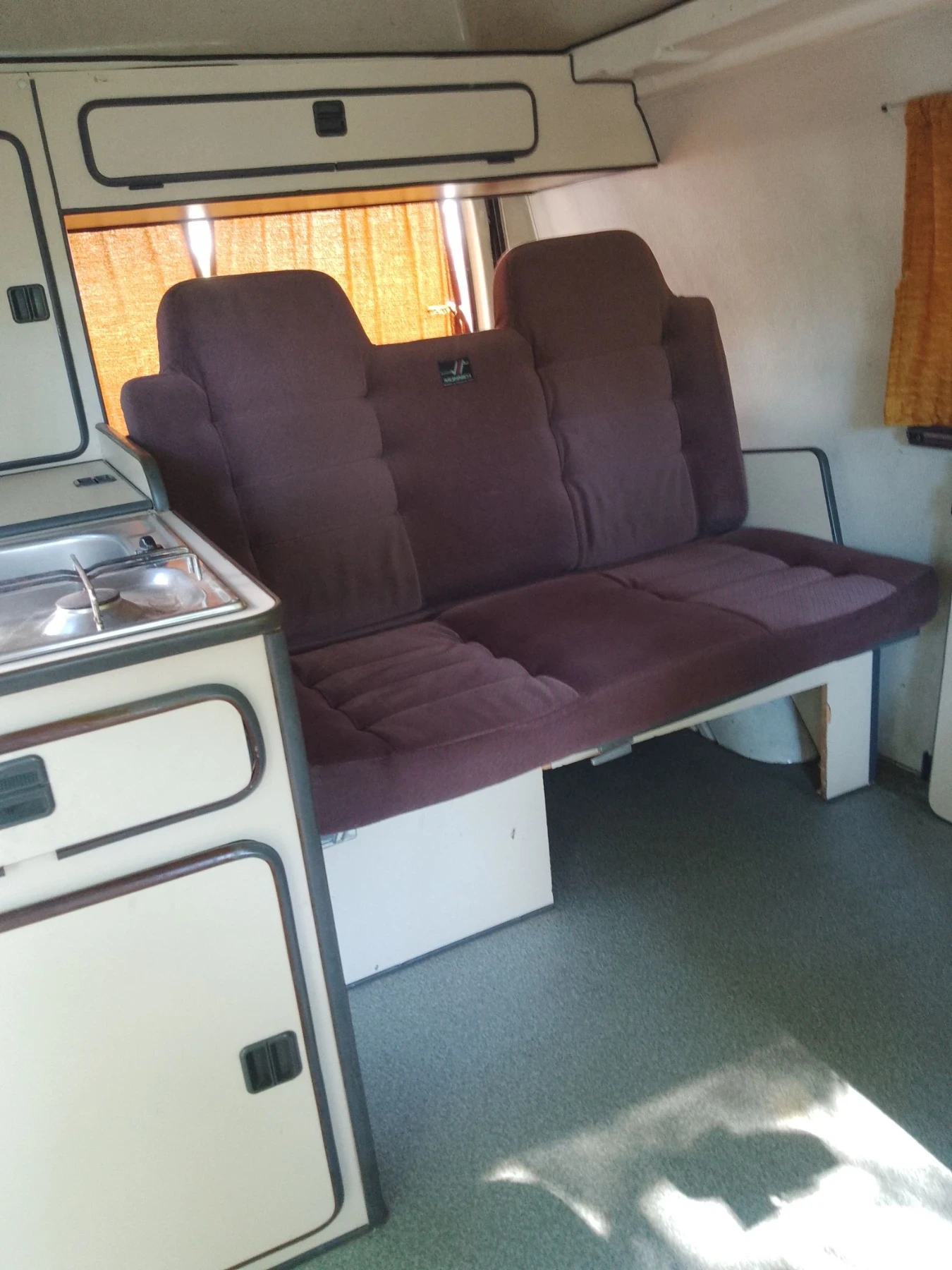 Кемпер Ford Transit, снимка 4 - Каравани и кемпери - 55581431