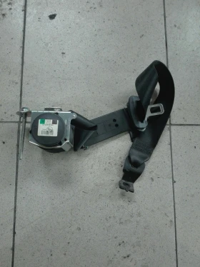 колан преден десен опел астра Н