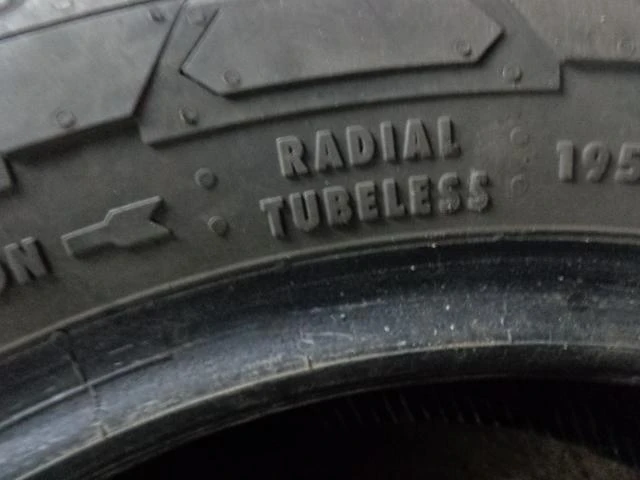 Гуми Зимни 195/70R15, снимка 11 - Гуми и джанти - 20253681