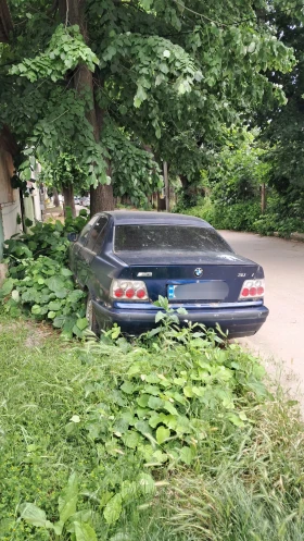 BMW 318, снимка 3