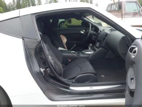 Nissan 370Z, снимка 4