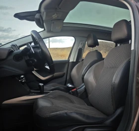 Peugeot 2008 1.6 hdi  Автомат , снимка 6