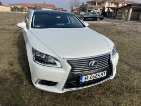  Lexus LS 600