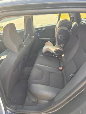 Volvo V60 D5 - 6600 € - 30443872 7