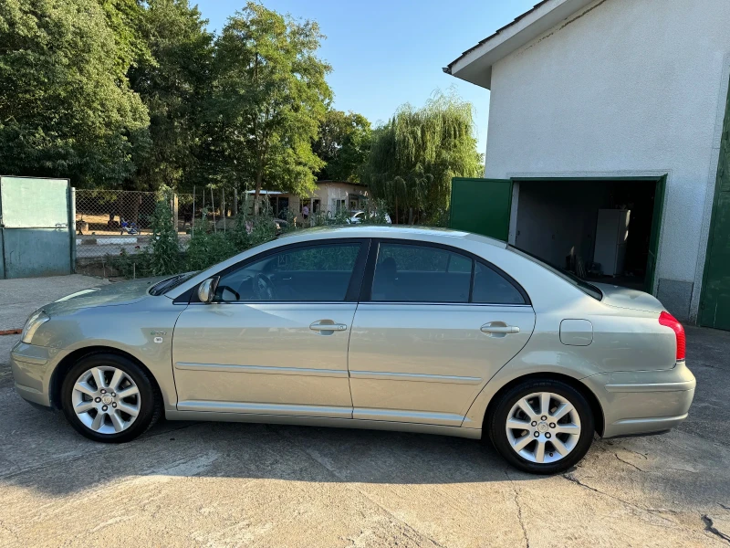 Toyota Avensis Toyota Avensis 2.2 D-CAT 177 кс, снимка 1 - Автомобили и джипове - 47392279