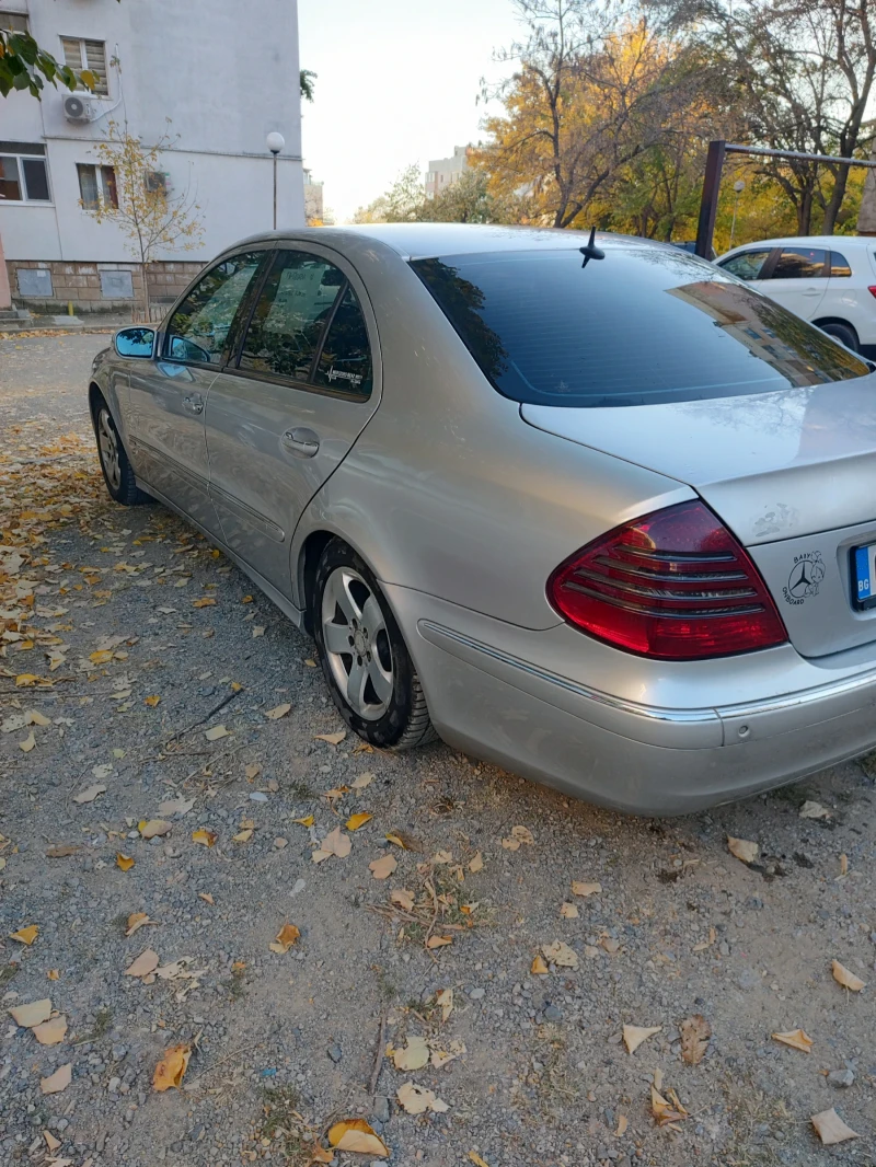 Mercedes-Benz E 270 CDI, снимка 6 - Автомобили и джипове - 48341407