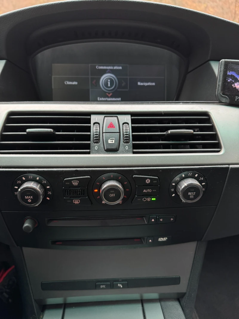 BMW 530 XD, снимка 12 - Автомобили и джипове - 52394465