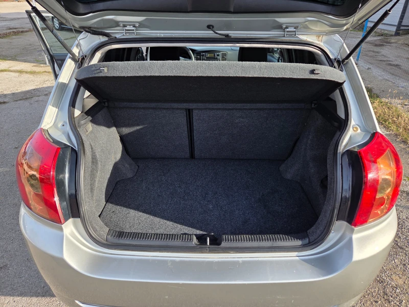 Toyota Corolla 1.4D-4D 90Hp Automatic Euro4 5dr, снимка 11 - Автомобили и джипове - 53193885