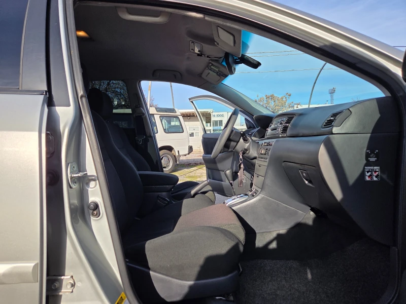 Toyota Corolla 1.4D-4D 90Hp Automatic Euro4 5dr, снимка 14 - Автомобили и джипове - 53193885