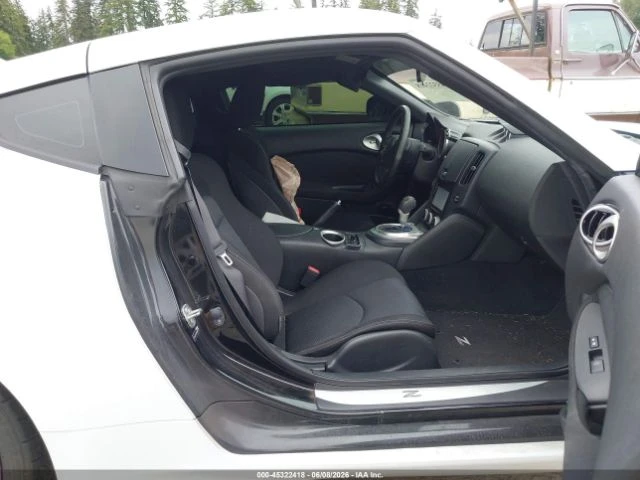Nissan 370Z, снимка 4 - Автомобили и джипове - 54957869