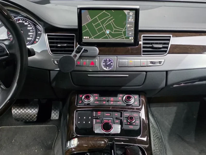 Audi A8 3.0 TDI Quattro, снимка 14 - Автомобили и джипове - 55097958