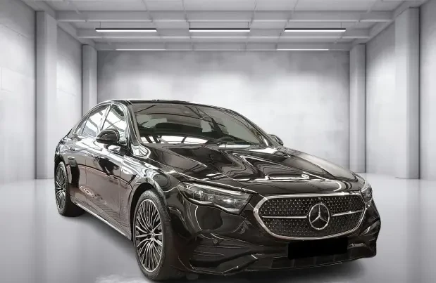 Mercedes-Benz E 450 d 4Matic = AMG Line = Premium Гаранция