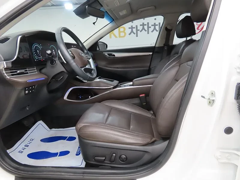 Hyundai Grandeur, снимка 10 - Автомобили и джипове - 56306586