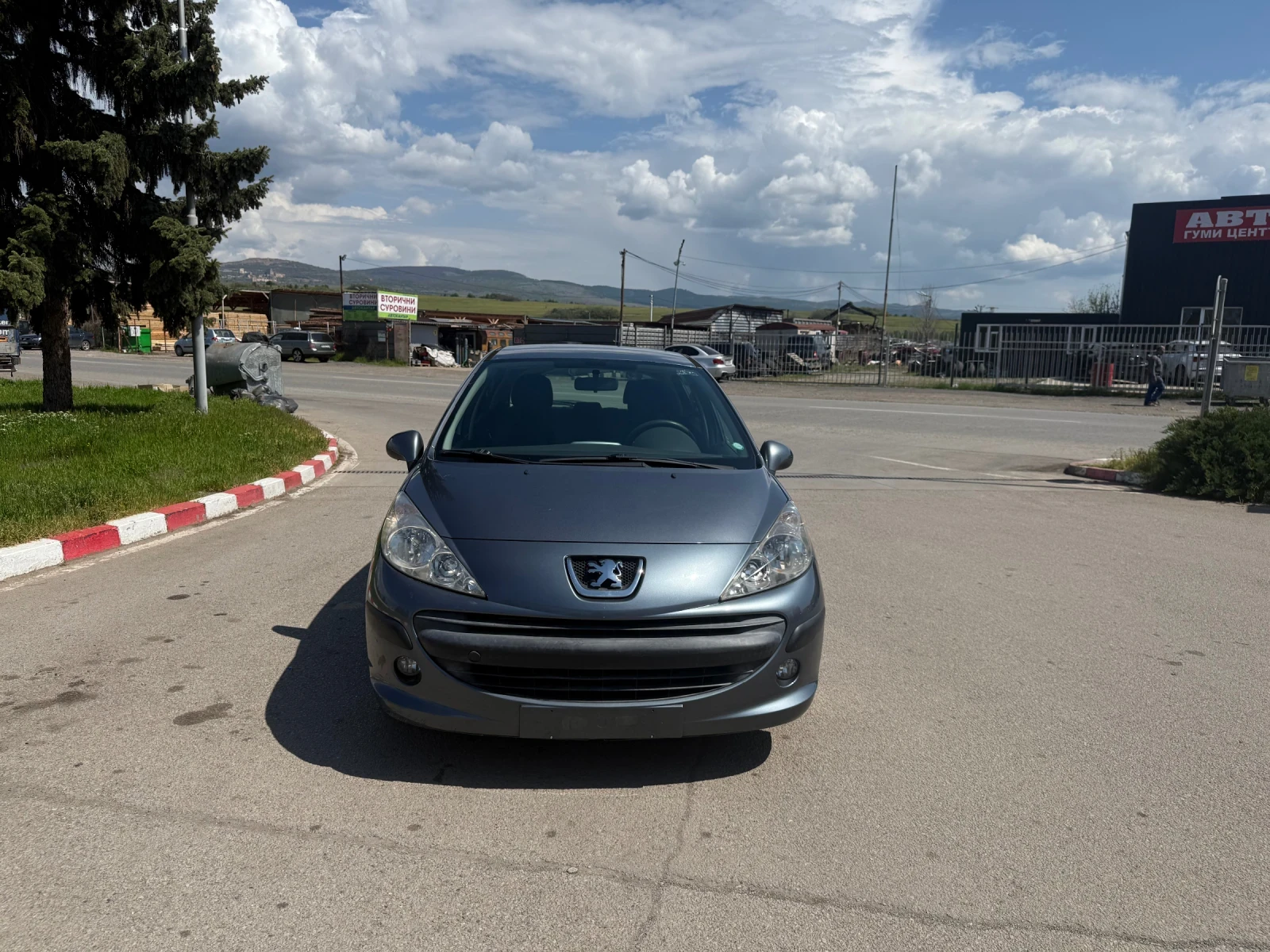 Peugeot 207 1.4I ГАЗ безплатна регистрация - изображение 2
