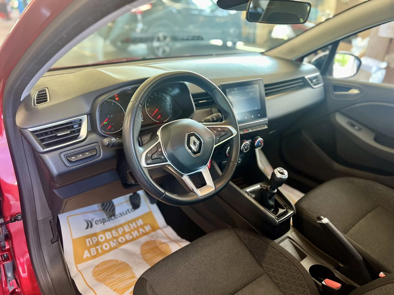 Renault Clio V 1.0 TCe / 90 к.с. / ГАРАНЦИЯ - изображение 9